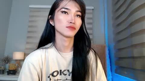 Snapshot of yoursexservice chatting on October 12, 10:53 pm    online show from October 12, 10:53 pm