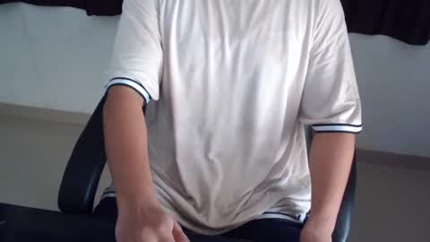 yoursjohnnysins online show from August 2, 6:34 am