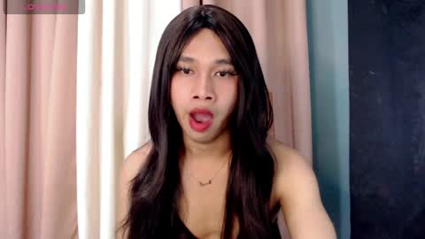 Stella online show from April 27, 5:55 pm