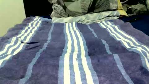 Snapshot of yoursub3210 chatting on February 24, 11:19 am yoursub3210 online show from February 24, 11:19 am