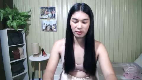 yoursubmissive_larah online show from April 10, 11:48 am