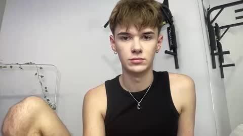 yoursweetyguy online show from November 7, 3:34 pm