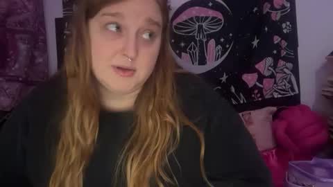 yourthickgingergoddess online show from December 14, 11:42 pm