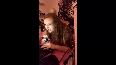 yourthickgingergoddess online show from March 18, 11:30 pm