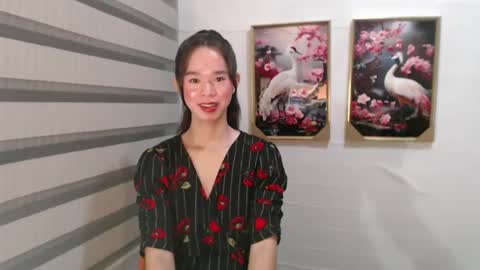 yourtinybunny online show from February 18, 5:53 am