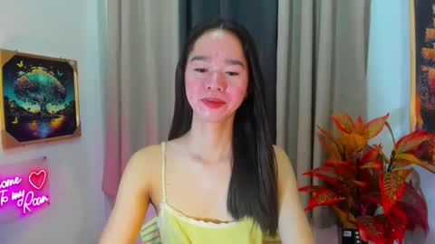 yourtinybunny online show from March 30, 11:11 am