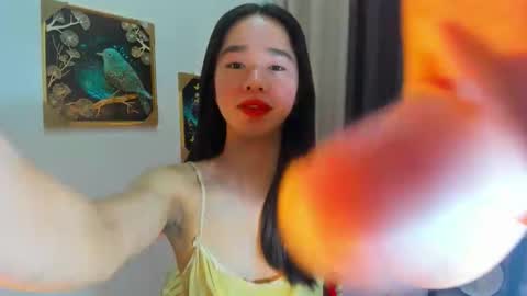 yourtinybunny online show from April 17, 10:07 am