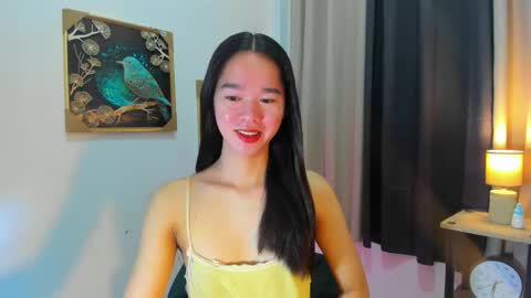 yourtinybunny online show from May 12, 10:56 am