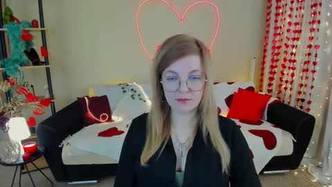 Alice online show from February 24, 9:40 am