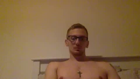 Snapshot of youruntoldwish chatting on February 17, 12:29 am youruntoldwish online show from February 17, 12:29 am