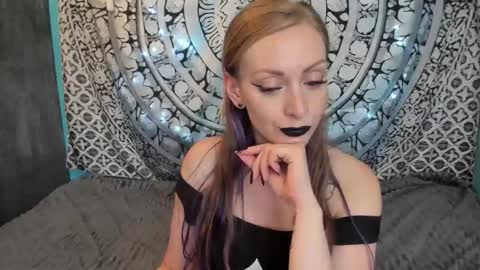 YourVenus00 -Follow my OF online show from May 25, 6:47 pm