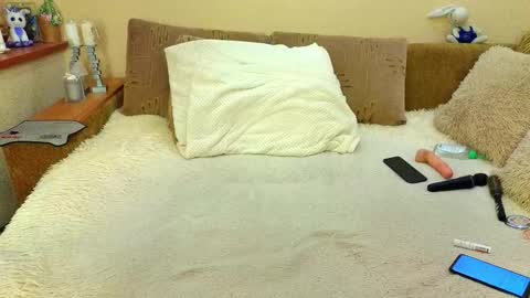 YourXQueen online show from March 7, 5:48 am