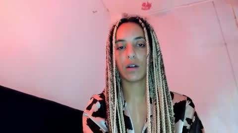 elizabeth  ju   online show from February 3, 2:36 am