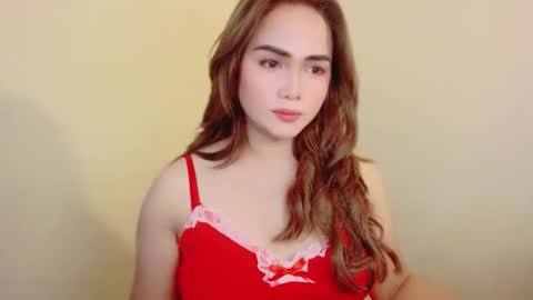 Snapshot of ysabella_beauty25 chatting on March 16, 12:53 pm Ysabella online show from March 16, 12:53 pm