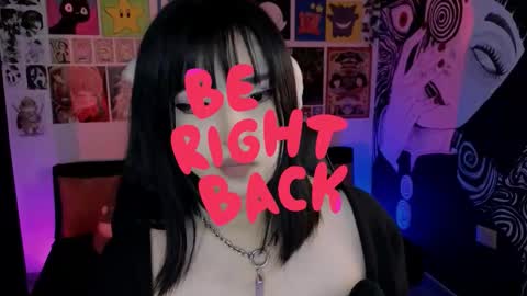    rawr   Anne Independent model      online show from October 10, 9:25 pm