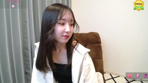 Snapshot of yui_x chatting on January 11, 11:45 am yui_x online show from January 11, 11:45 am