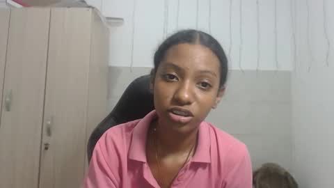 Snapshot of yukari_pr chatting on October 16, 2:56 am YUKARI online show from October 16, 2:56 am