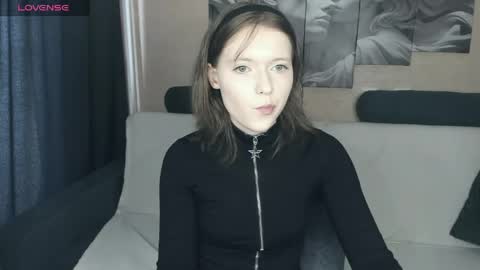 YukiShine online show from May 10, 2:00 pm
