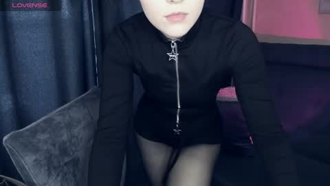 YukiShine online show from May 15, 10:44 am