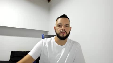 Snapshot of yulian0920 chatting on November 11, 10:32 pm YULIAN online show from November 11, 10:32 pm