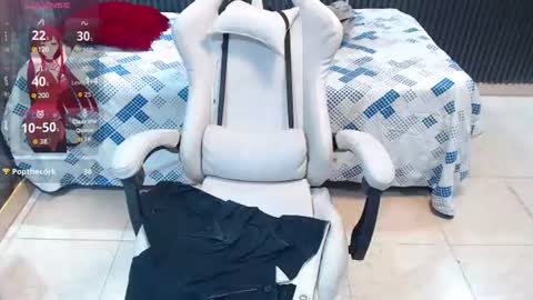 Snowflake online show from July 13, 2:31 pm