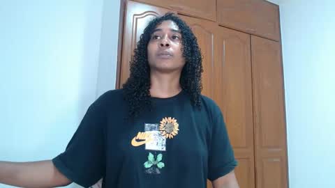 yumchocolate777 online show from February 18, 3:24 am