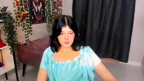 Yumi online show from March 17, 2:09 pm