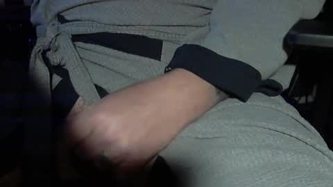 Snapshot of yumguy69 chatting on September 24, 9:34 am YumGuy69 online show from September 24, 9:34 am