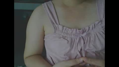 yumi123_ online show from October 7, 3:04 am