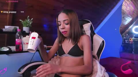 Snapshot of yumi_hanna chatting on December 17, 11:33 pm yumi_hanna online show from December 17, 11:33 pm