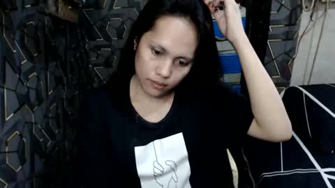 yumi online show from March 31, 2:13 am