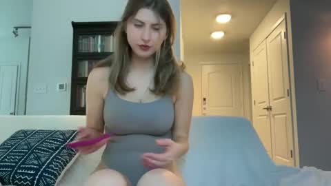 yumiandwolf online show from March 6, 4:17 pm