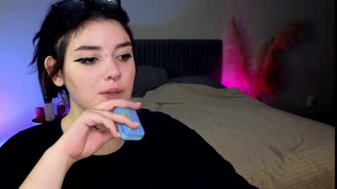 YumemiyaYumi online show from January 1, 3:45 am