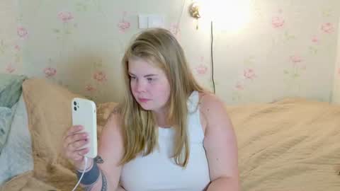 Polly online show from July 17, 5:40 pm