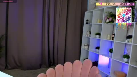Cindey online show from May 28, 3:37 am