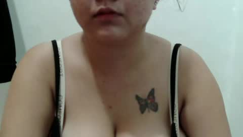 yummy_tits23xx online show from June 25, 11:04 am