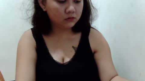 yummy_tits23xx online show from July 31, 1:16 am