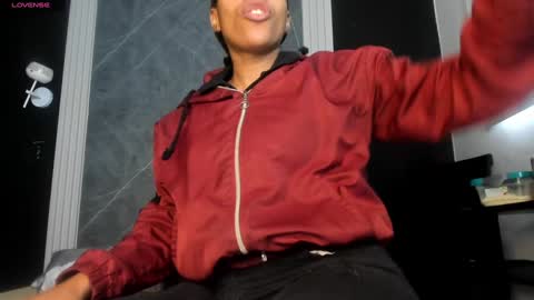 Yummyduo online show from January 5, 1:58 pm