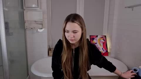 Emily online show from February 23, 4:48 pm