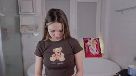 Emily online show from February 26, 4:50 pm