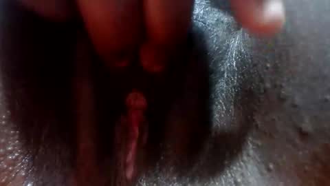 Snapshot of yummyhotclit4 chatting on February 17, 7:20 pm jessy online show from February 17, 7:20 pm