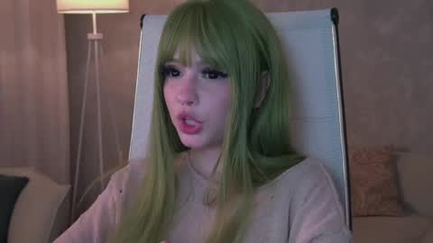 Snapshot of yunaleaf chatting on June 4, 1:39 pm Yuna online show from June 4, 1:39 pm