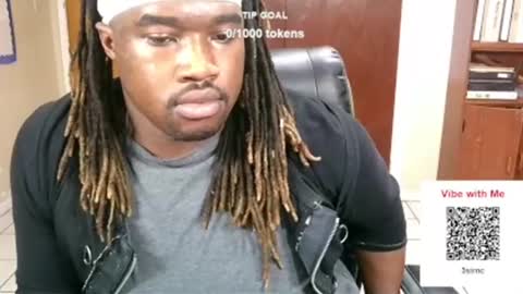 Snapshot of yungbbcbro chatting on January 4, 4:44 am Octavian online show from January 4, 4:44 am