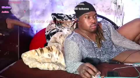 Snapshot of yungbbcbro chatting on January 14, 7:06 am Octavian online show from January 14, 7:06 am