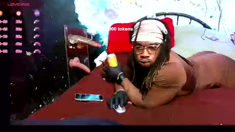 Snapshot of yungbbcbro chatting on January 27, 8:51 am Octavian online show from January 27, 8:51 am