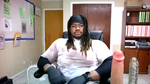 Snapshot of yungbbcbro chatting on March 1, 4:58 am Octavian online show from March 1, 4:58 am