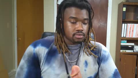 Snapshot of yungbbcbro chatting on November 22, 5:17 am Octavian online show from November 22, 5:17 am