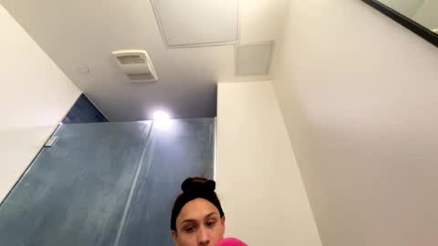 Snapshot of yungfemslut chatting on October 7, 11:13 pm BbyTSSLut online show from October 7, 11:13 pm