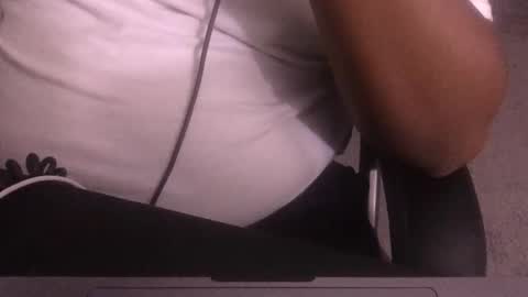 yungin470 online show from May 28, 9:39 am