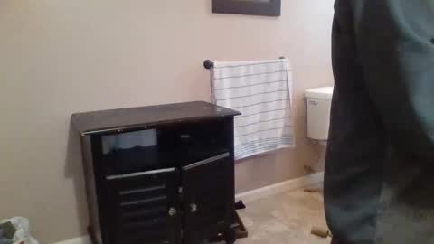 Snapshot of yungstallion10 chatting on November 11, 7:47 pm Fire 0range kush online show from November 11, 7:47 pm